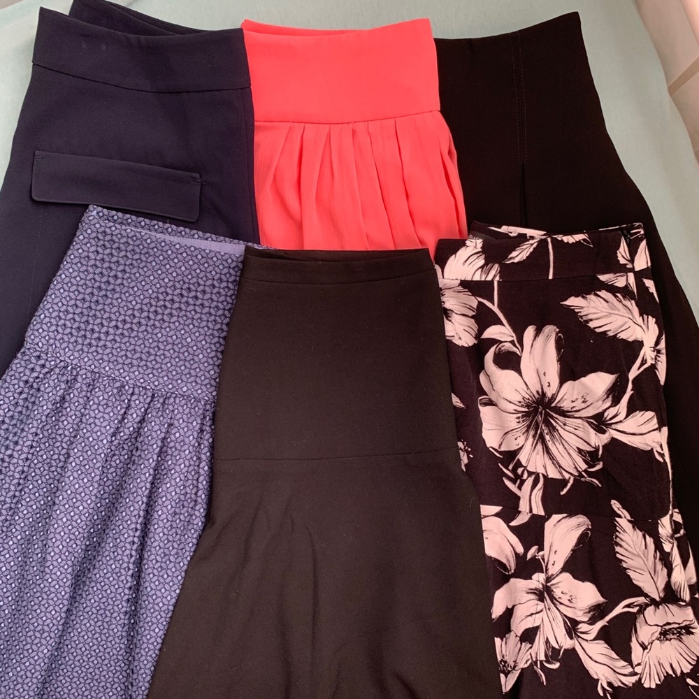 White House Black Market/Ann Taylor size 4 skirts